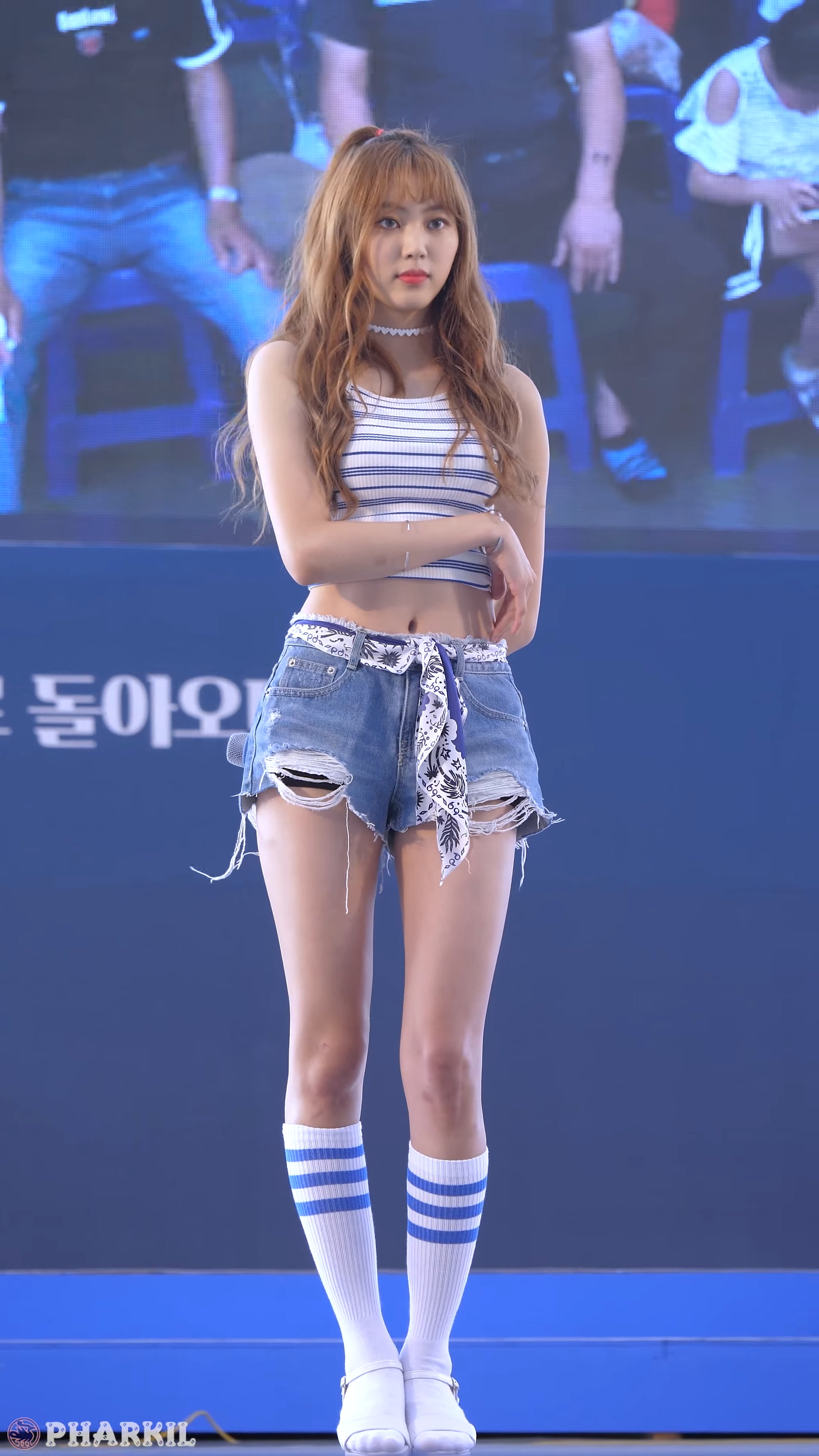 Ůţɣ-FANCAM<strong><font color='red'>[28P]</font></strong>9596-9619.190601.4K.CLC.Summer Kiss City Block SKULL HAHA NORAŮŷ(10)