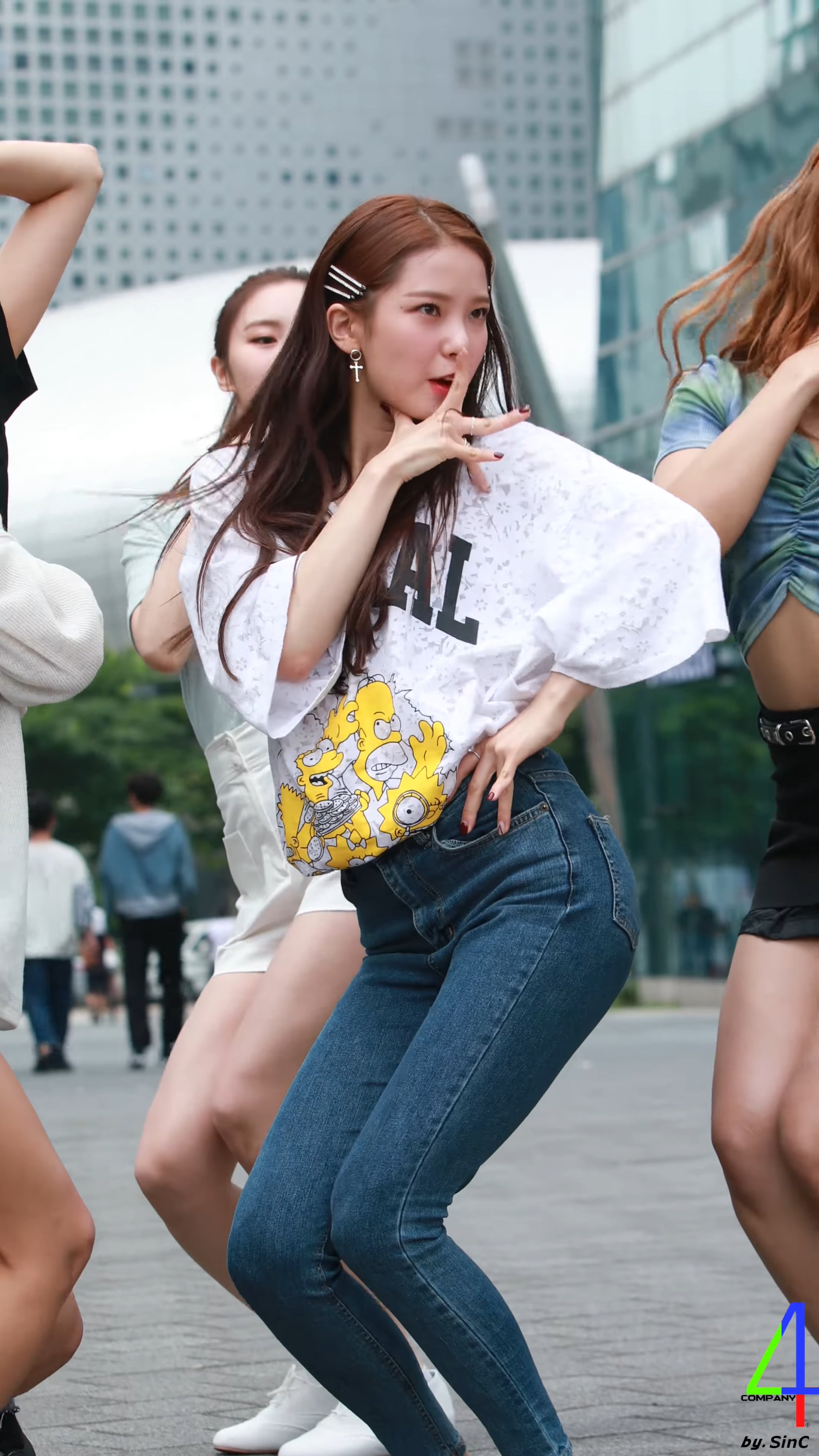 Ůţɣ-FANCAM<strong><font color='red'>[28P]</font></strong>9596-9619.190601.4K.CLC.Summer Kiss City Block SKULL HAHA NORAŮŷ(11)