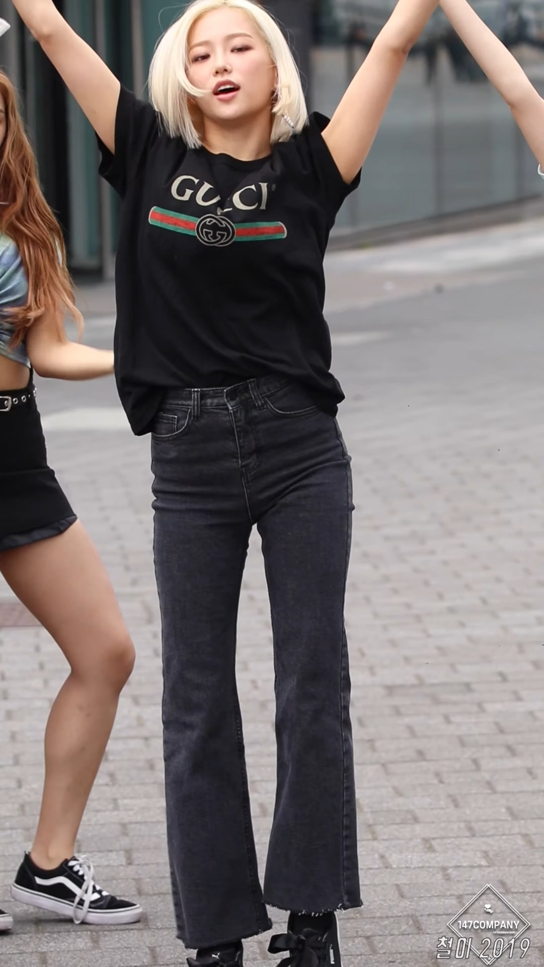 Ůţɣ-FANCAM<strong><font color='red'>[28P]</font></strong>9596-9619.190601.4K.CLC.Summer Kiss City Block SKULL HAHA NORAŮŷ(13)
