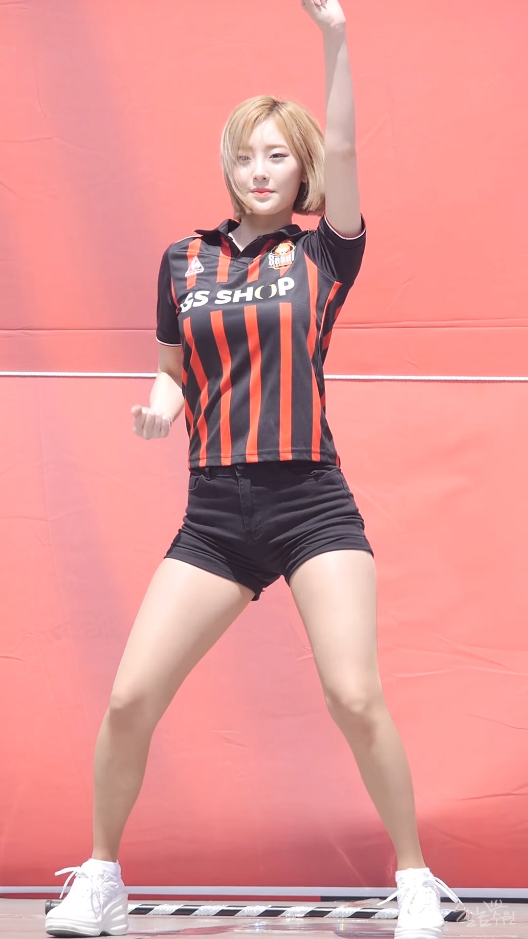 Ůţɣ-FANCAM<strong><font color='red'>[4P]</font></strong>[NO.2816-19][190305][NeonPunch][BABE+Heart Shaker]Ůŷ(3)