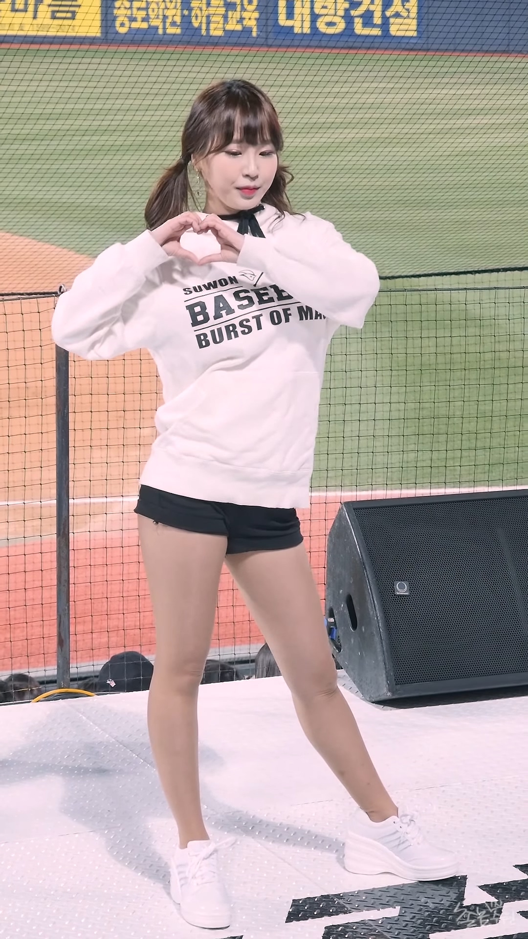 Ůţɣ-FANCAM<strong><font color='red'>[3P]</font></strong>[NO.3138-39][190329][kt wiz][Like It][4K]Ůŷ(3)