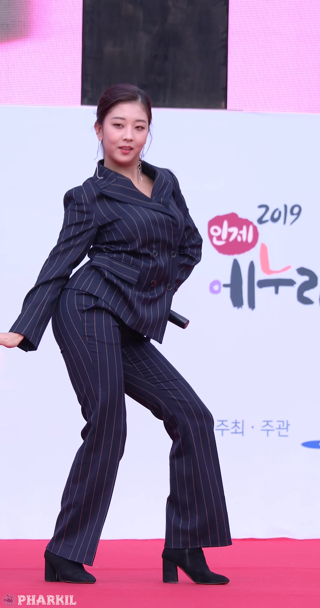 Ůţɣ-FANCAM<strong><font color='red'>[4P]</font></strong>[NO.3524-25][190420][CLC][SeungYeon][Black Dress][4K]Ůŷ(4)