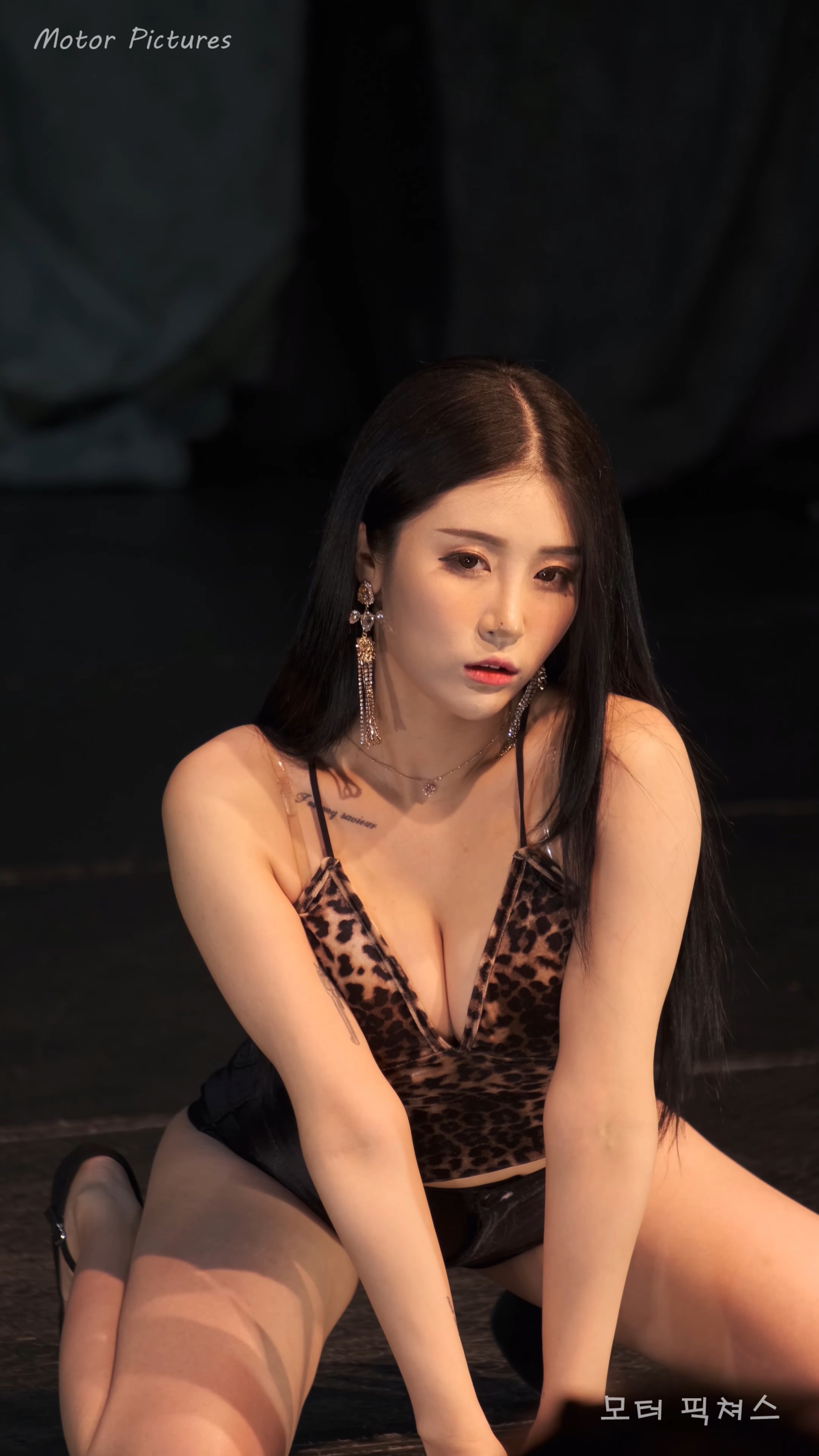 Ůţɣ-FANCAM<strong><font color='red'>[8P]</font></strong>[NO.3306-16][190409][Girl Crush][BoMi][4K]Ůŷ(3)