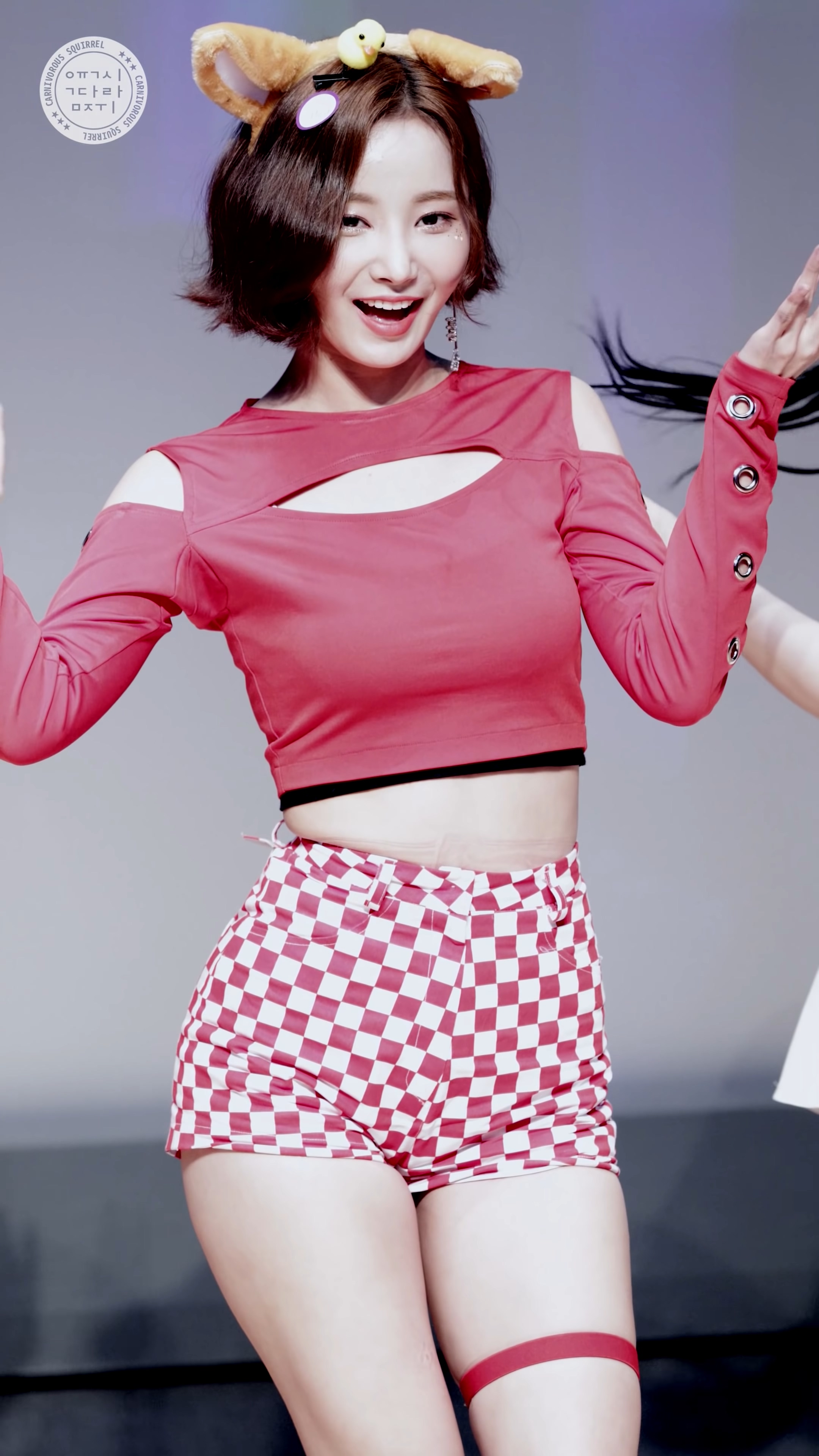 Ůţɣ-FANCAM<strong><font color='red'>[4P]</font></strong>[NO.3112][ 190324][MOMOLAND][Yeonwoo][Im so hot][4K]5ϼŮŷ(4)