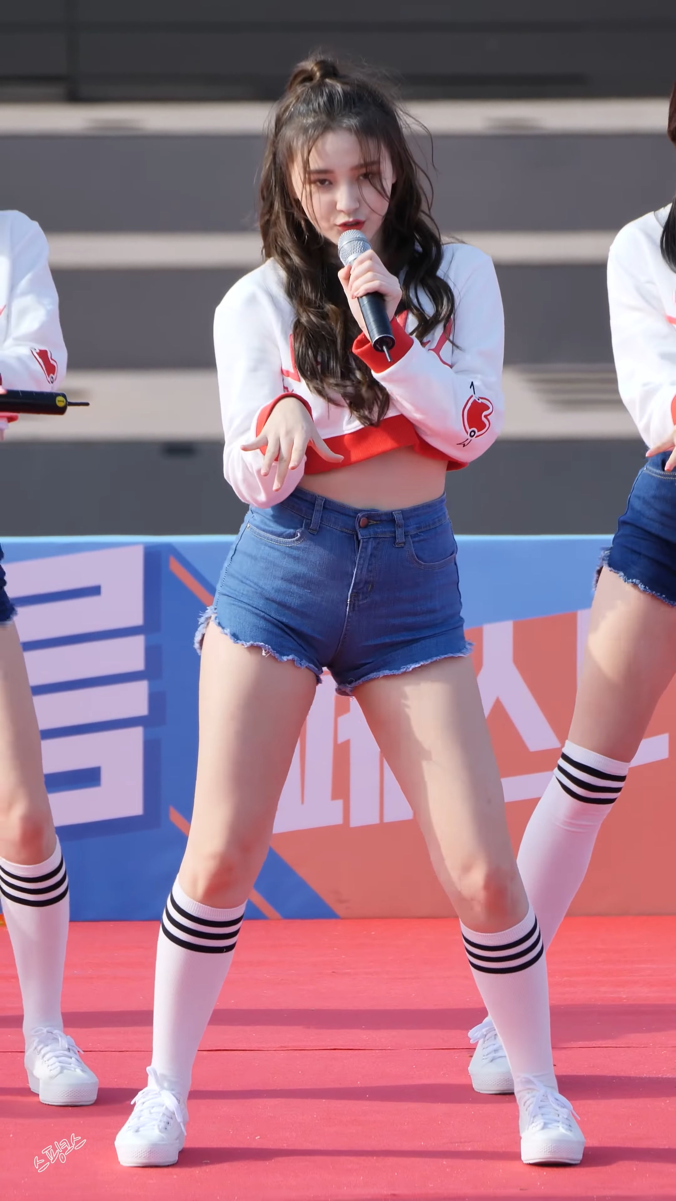 Ůţɣ-FANCAM<strong><font color='red'>[8P]</font></strong>[NO.2809-11][181007][MOMOLAND][NANCY][BBoom Bboom][4K]Ůŷ(1)