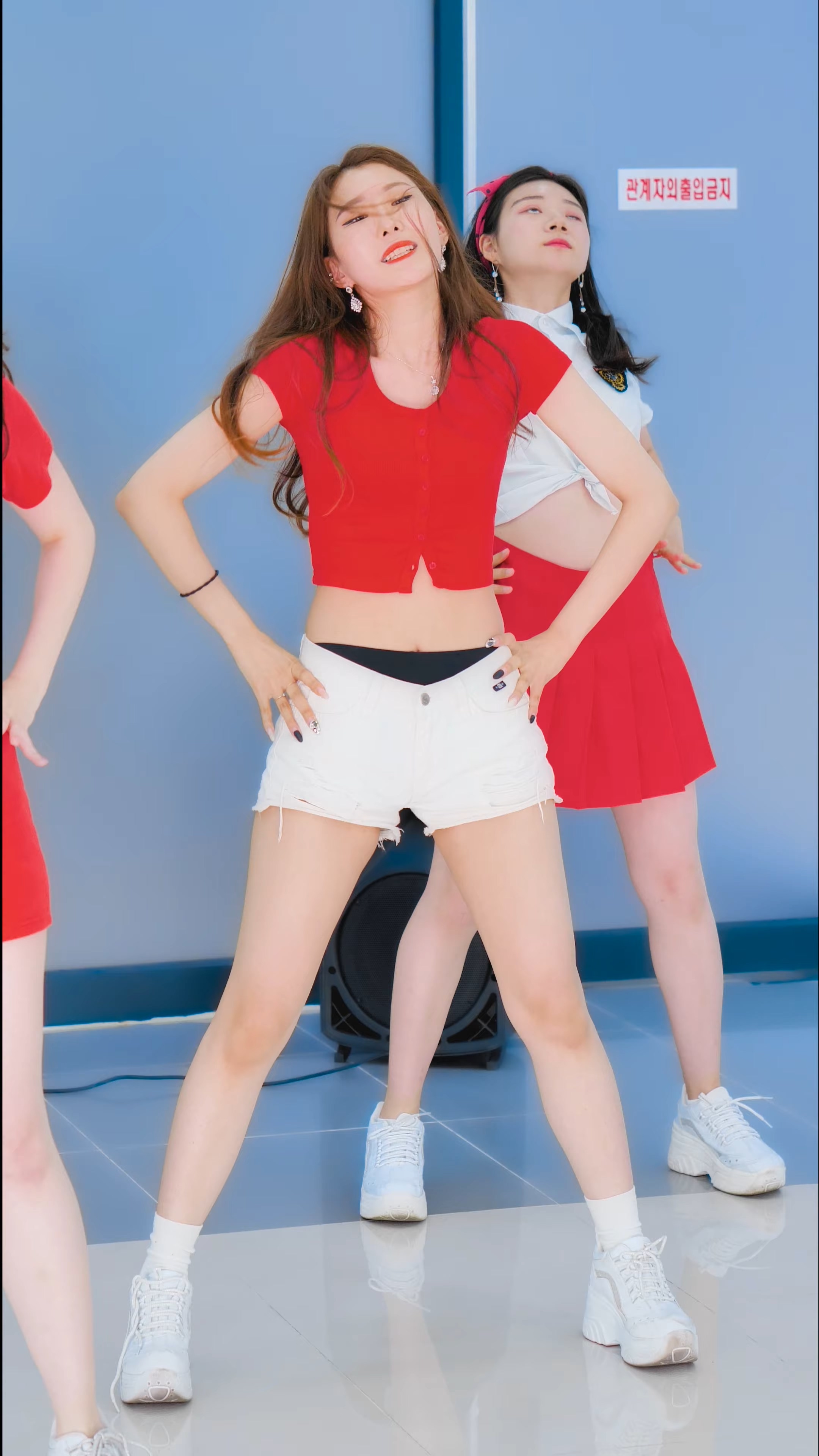 Ůţɣ-FANCAM<strong><font color='red'>[6P]</font></strong>9866-67.4K.200620.Always.Ha Ru cover.WannabeŮŷ(1)