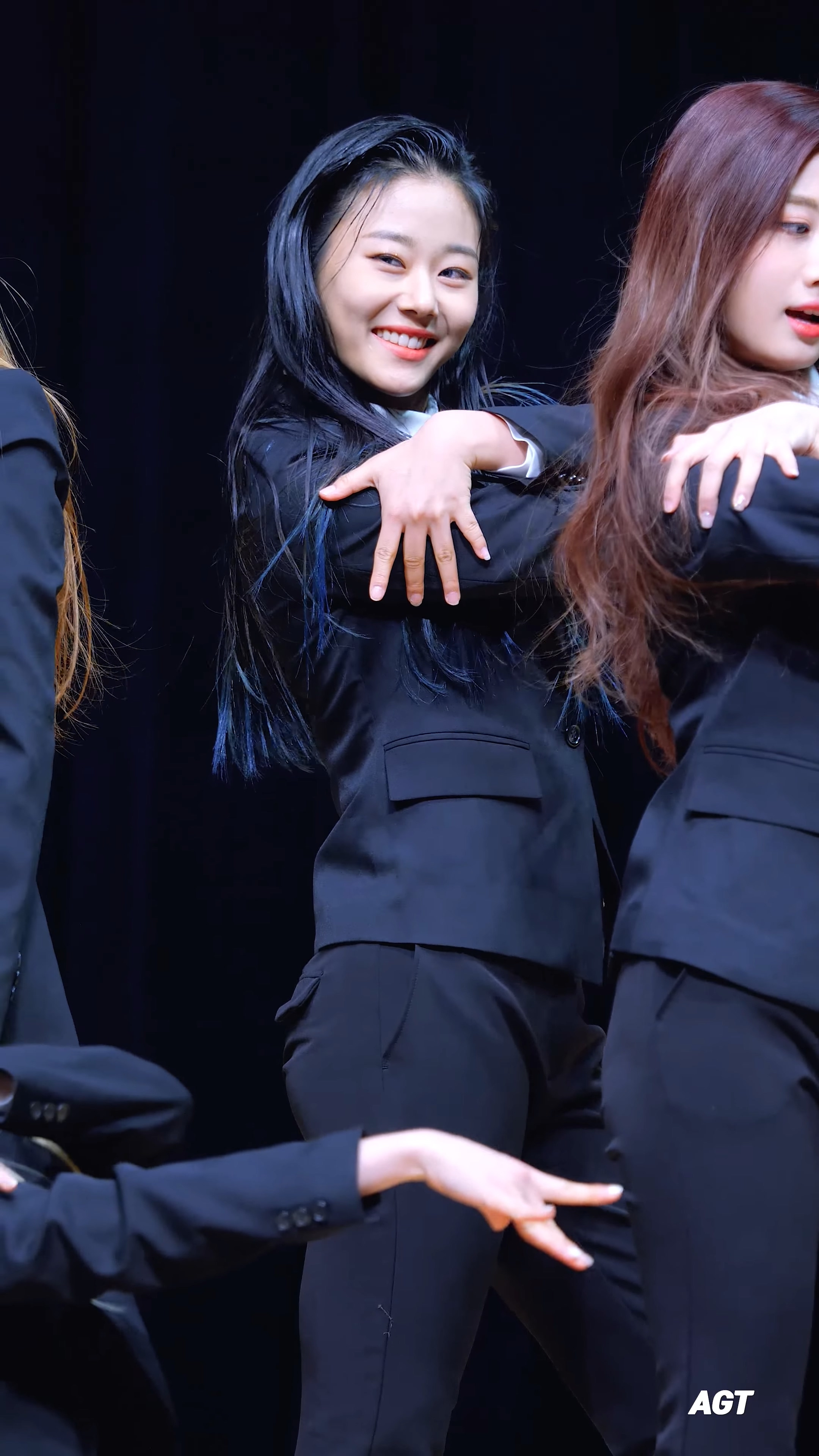 Ůţɣ-FANCAM<strong><font color='red'>[6P]</font></strong>9949-52.4K.200222.Cherry Bullet Hands UpŮŷ(1)