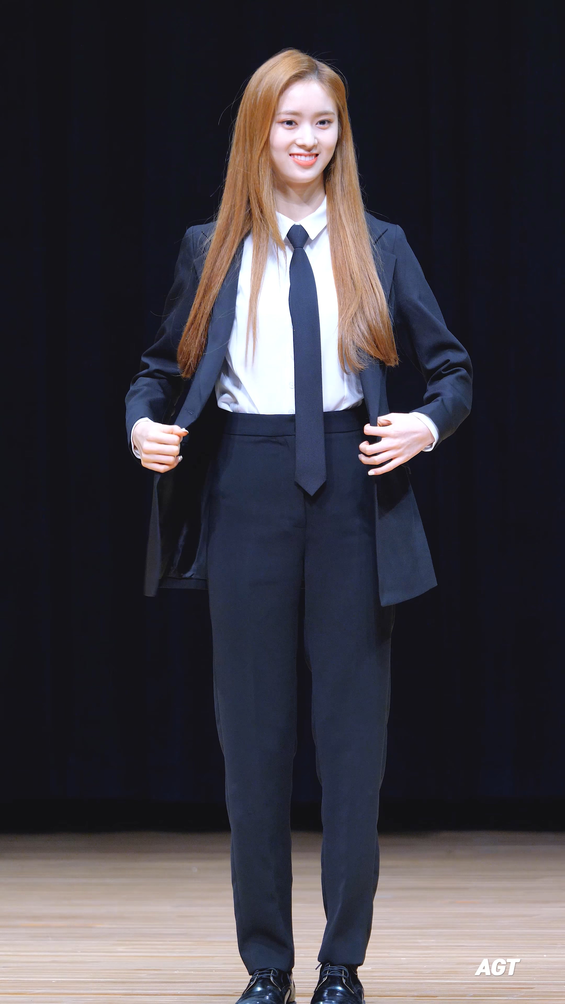 Ůţɣ-FANCAM<strong><font color='red'>[6P]</font></strong>9949-52.4K.200222.Cherry Bullet Hands UpŮŷ(2)
