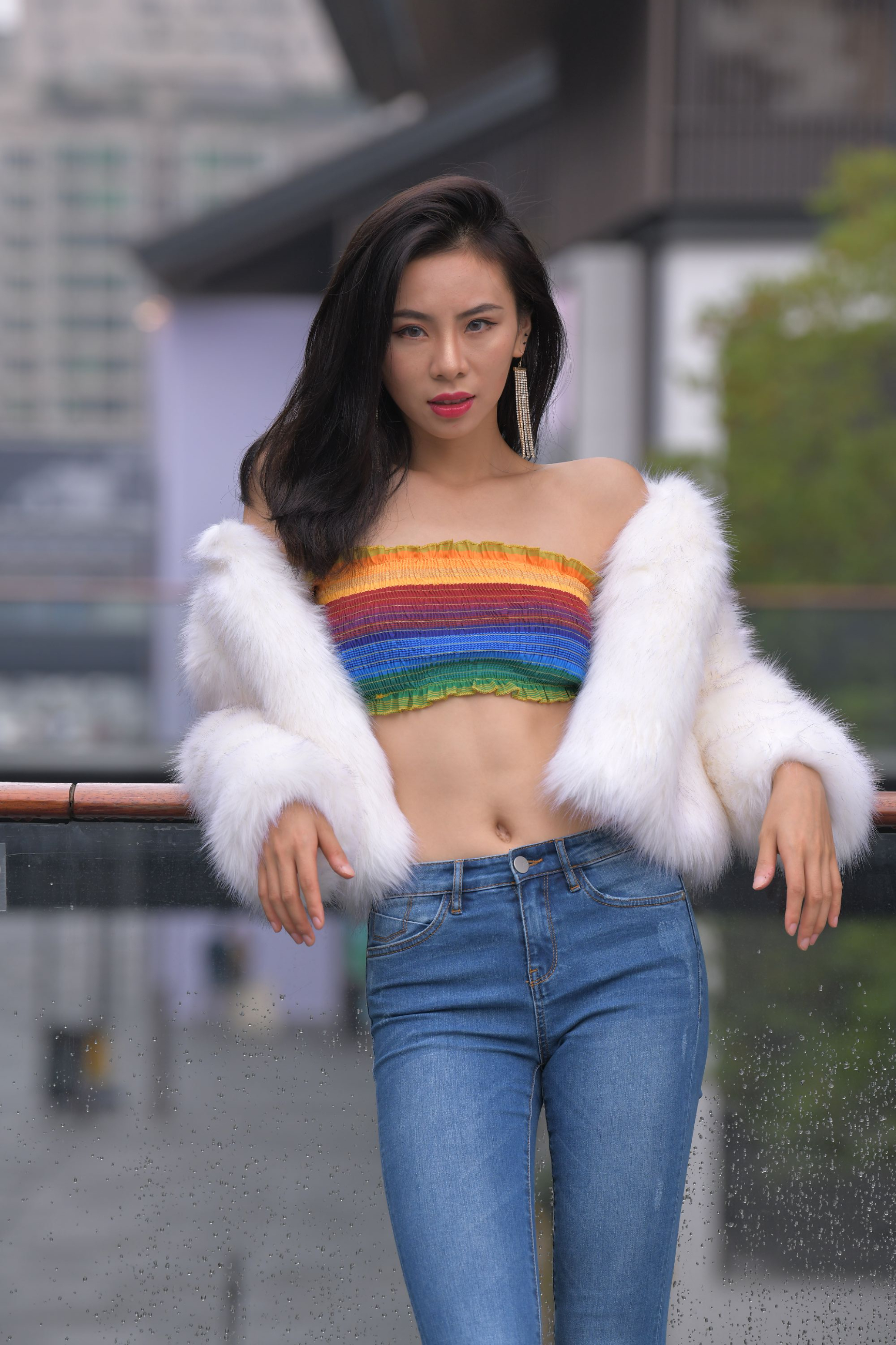 模拍专区（大咖摄影）-饭拍秀FANCAM<strong><font color='red'>[11P]</font></strong>87.雨中热裤（一）.10.6G韩国女团饭拍(8)