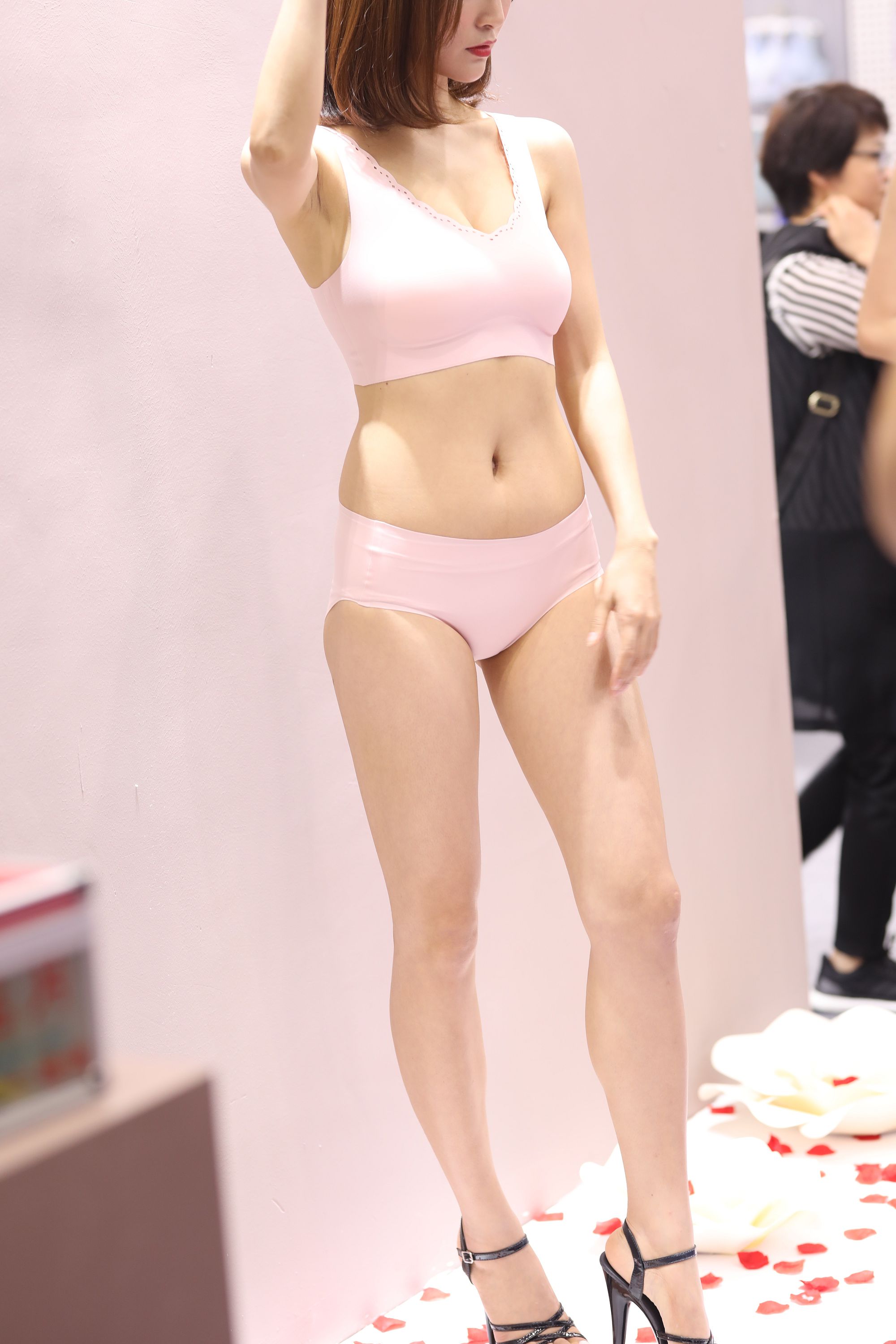 ģרӰ-FANCAM<strong><font color='red'>[7P]</font></strong>F115.ϻģ.2.13GŮŷ(3)