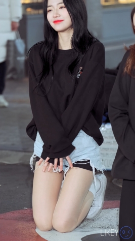 <strong><font color='red'>[2P]</font></strong>[.7319][LIKEYƷ][4K][191223][Clock Sally]