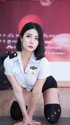 <strong><font color='red'>[3P]</font></strong>[.7541.7542][4K][2020.1.11][Girl Crush][Bomi][Lip & Hip]