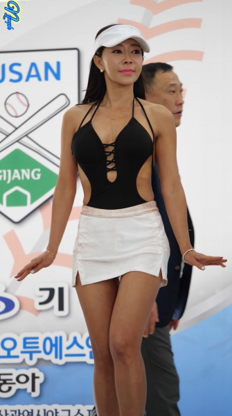 <strong><font color='red'>[3P]</font></strong>.8320.4K.Group pose Sports Model Contest