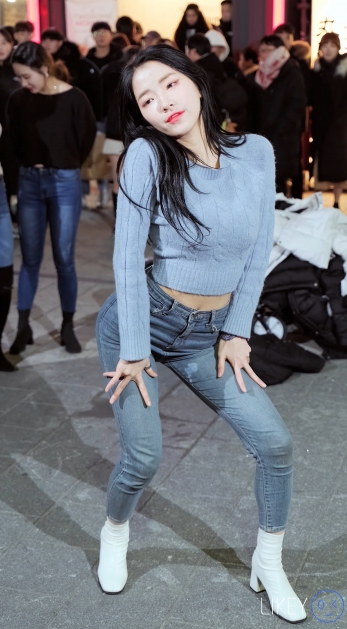 <strong><font color='red'>[2P]</font></strong>[.7769][LIKEY][4K][2020.1.24][CLOCK Seoyoung][Roller Coaster]