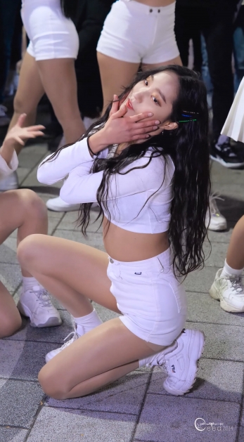 <strong><font color='red'>[4P]</font></strong>.7931-33.4K.2020.2.13.DIANA.Feel Special