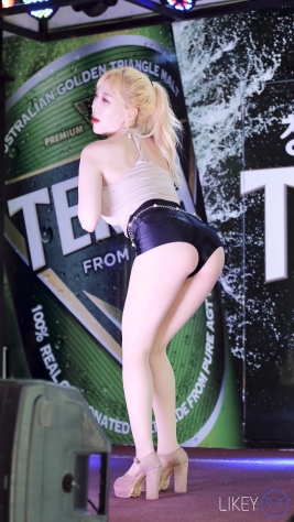 <strong><font color='red'>[4P]</font></strong>[.6079][LIKEYƷ][191001][Girl Crush][Zia][Cha Cha+ Uptown Funk][4K]