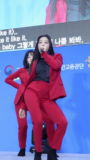 <strong><font color='red'>[4P]</font></strong>[NO.3524-25][190420][CLC][SeungYeon][Black Dress][4K]