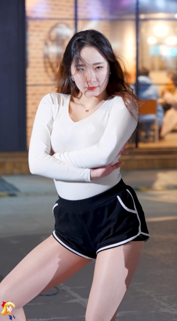 <strong><font color='red'>[9P]</font></strong>.7991-8010.4K.2020.2.18.CLOCK.Jeongin.DDD߲+飩