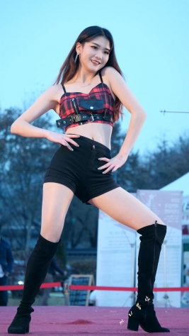 <strong><font color='red'>[1P]</font></strong>[.7439][4K][2020.1.4][Dancer Yujin][Uh-Oh]