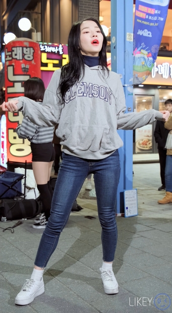 <strong><font color='red'>[1P]</font></strong>[.7707][LIKEY][4K][2020.1.20][Clock Sally Seoyoung]