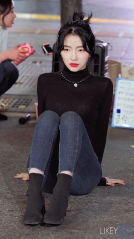 <strong><font color='red'>[3P]</font></strong>[.7140.7141][LIKEYƷ][191206][CLOCK][4K][Sally]