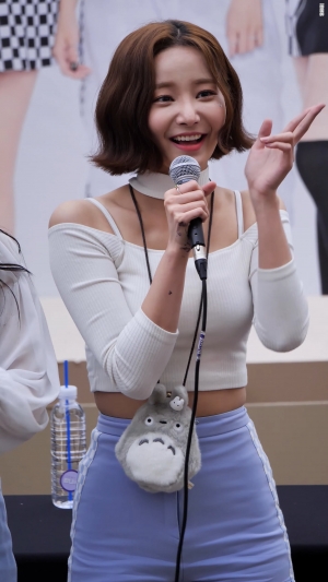 <strong><font color='red'>[3P]</font></strong>[NO.3349-51][190331][MOMOLAND][Yeonwoo][4K]