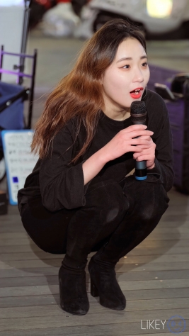 <strong><font color='red'>[1P]</font></strong>[.7446][LIKEYƷ][4K][2020.1.4][Clock JeongIn]