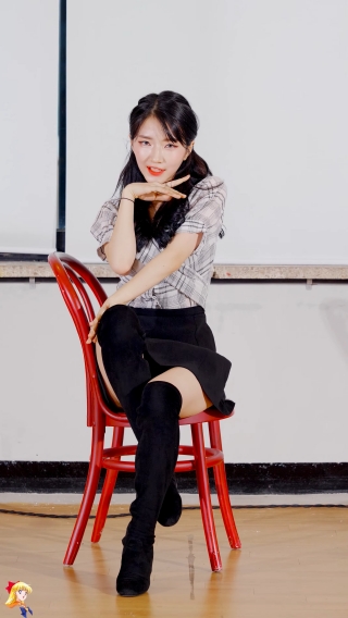 10088.200719 (CLOCK) (Seo-Young) HOLIDAY