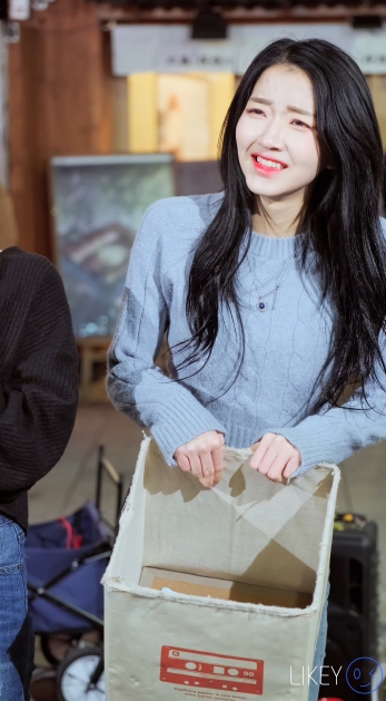 <strong><font color='red'>[1P]</font></strong>[.7661][LIKEY][4K][2020.1.20][Clock Sally Seoyoung]