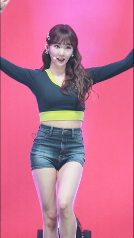 <strong><font color='red'>[1P]</font></strong>[.6476][ShalalaƷ][191021][4K][We Girls][Intro + Ride][Junga]