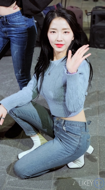 <strong><font color='red'>[2P]</font></strong>[.7766][LIKEY][4K][2020.1.24][CLOCK Seoyoung][OOH-AHH]