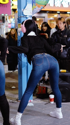 <strong><font color='red'>[2P]</font></strong>[.7271][191218][CLOCK Sally][4K][Lip & Hip]