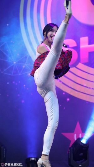 <strong><font color='red'>[5P]</font></strong>[NO.3172][190403][Pocket Girls][4K]